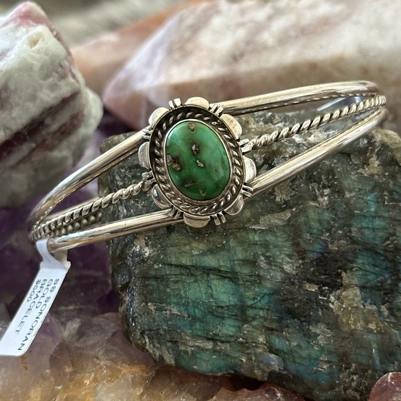 Native Sonoran gold sterling silver southwestern cuff - Picture 8 of 9